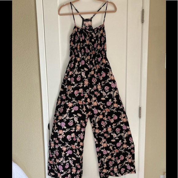 Romper - Picture 3 of 8